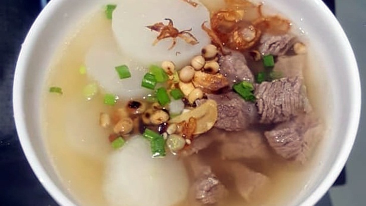 Soto Bandung Kuliner Wajib saat Jalan-jalan ke Kota Kembang