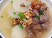 Soto Bandung Kuliner Wajib saat Jalan-jalan ke Kota Kembang