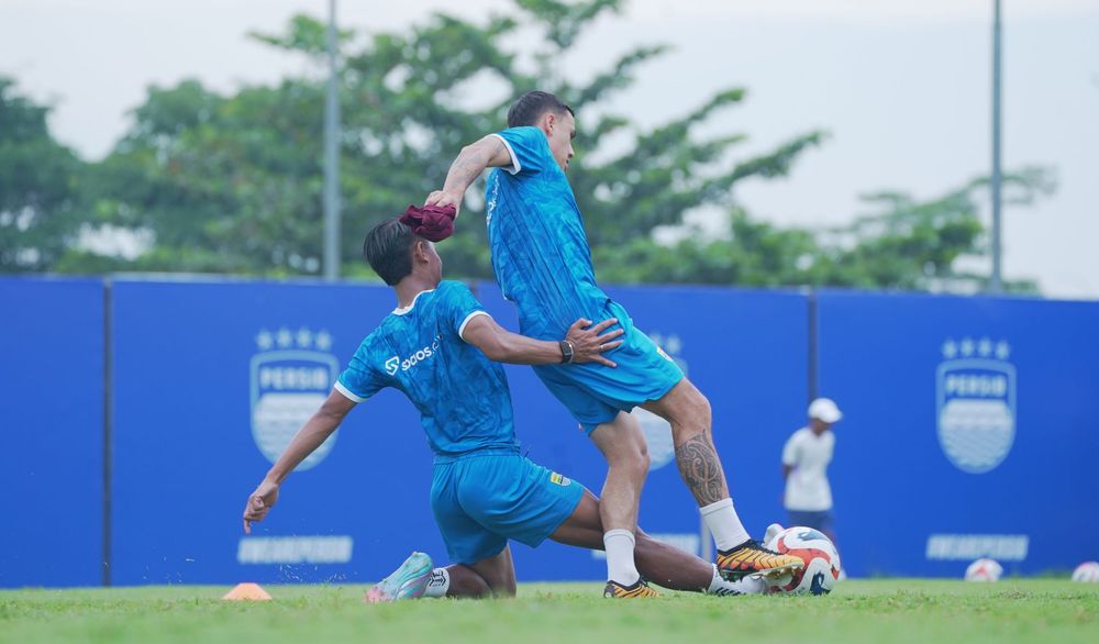 Trio 'Maung' Beckham, Teja, Barba Kembali Berlatih, Sinyal Bahaya Buat Persija?