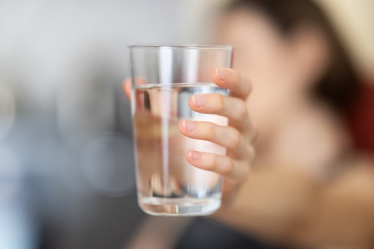 Lebih Penting Skincare atau Makanan Sehat?