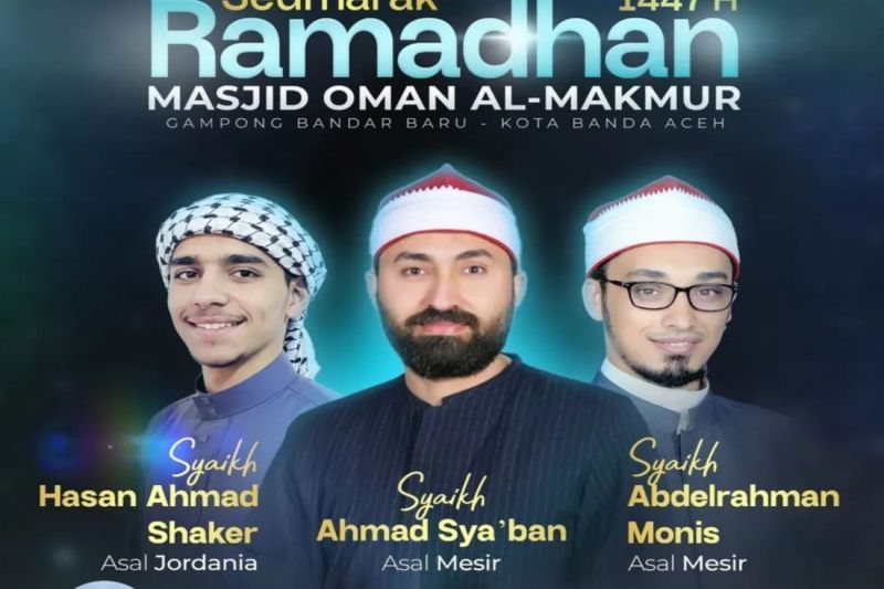 3 Ulama Timur Tengah Imani Shalat Tarawih di Masjid Oman Al Makmur Lampriet Banda Aceh 