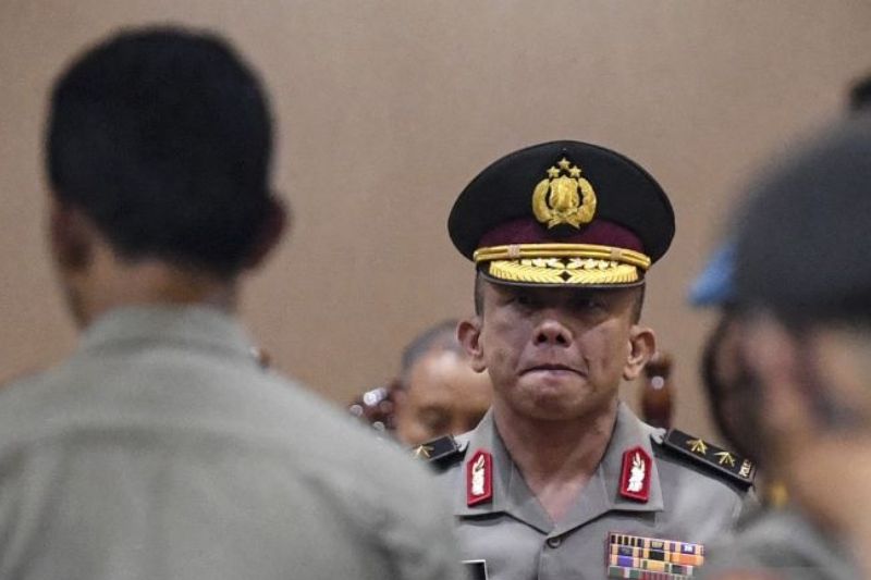 Mantan kepala Divisi Profesi dan Pengamanan Polri Irjen Pol. Ferdy Sambo usai sidang pemecatan dirinya di Jakarta, Jumat (26/8/2022). (ANTARA/Risyal Hidayat)