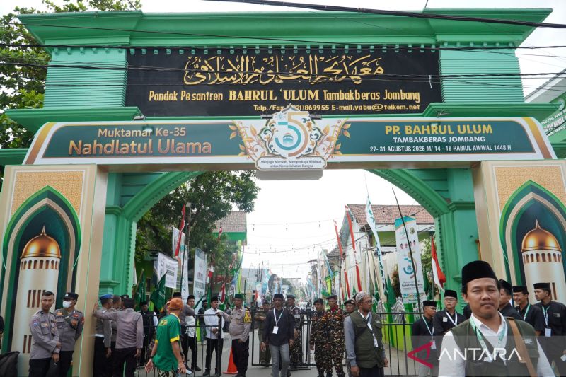 Ribuan Santri Dikerahkan Buat Sambut Presiden Prabowo di Muktamar Ke-35 Nahdlatul Ulama
