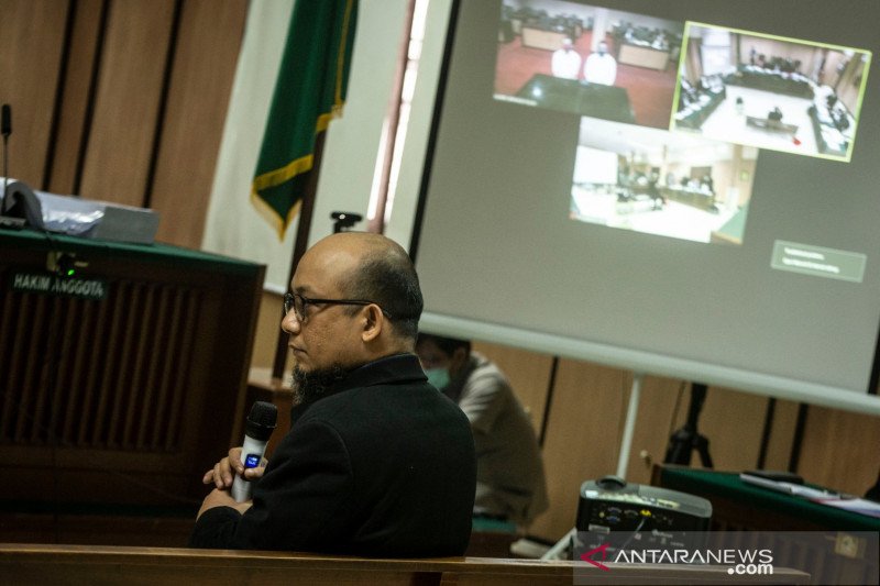 Tim Advokasi Novel Minta Tolong Jokowi Buka Tabir Sandiwara Tuntutan 1 Tahun Bui