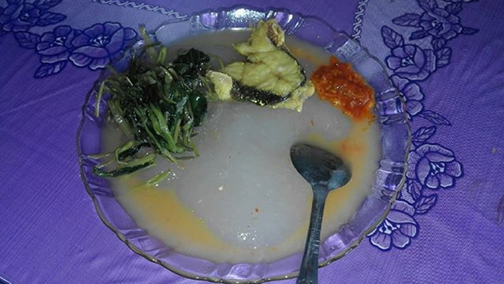 Papeda makanan khas Papua. (Instagram/ amiejankjunkhasmiali)