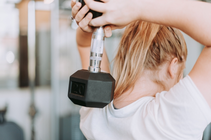Program tersebut dapat di gunakan dengan biaya langganan. (Foto: Unsplash/samantha gades)