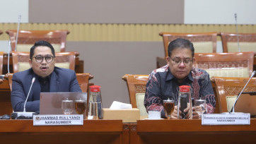 Komisi III DPR Gelar RDPU Panja Reformasi Polri dengan Ahli Hukum Tata Negara dan Kriminolog UI