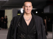 Jeremy Scott Undur Diri dari Moschino