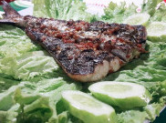 Resep Akhir Pekan dari Bumi Laskar Pelangi: Tenggiri Bakar Sambal Belacan
