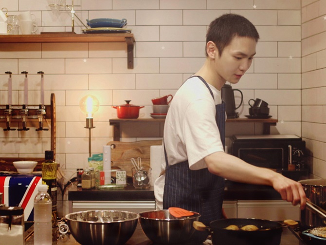 Key SHINee memasak