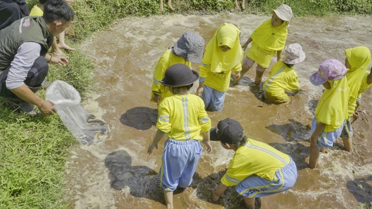Sensasi Wisata Edukasi Tangkap Hewan di Sein Farm Bandung