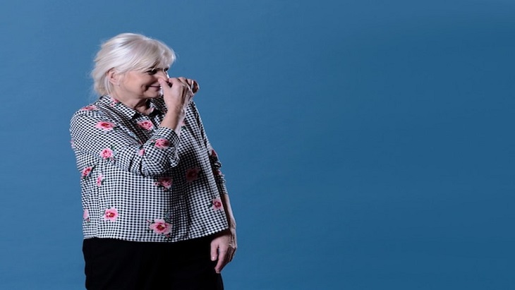 Mampu Deteksi Bau Parkinson, Perempuan Ini Menginspirasi Pembuatan Tes Swab Parkinson