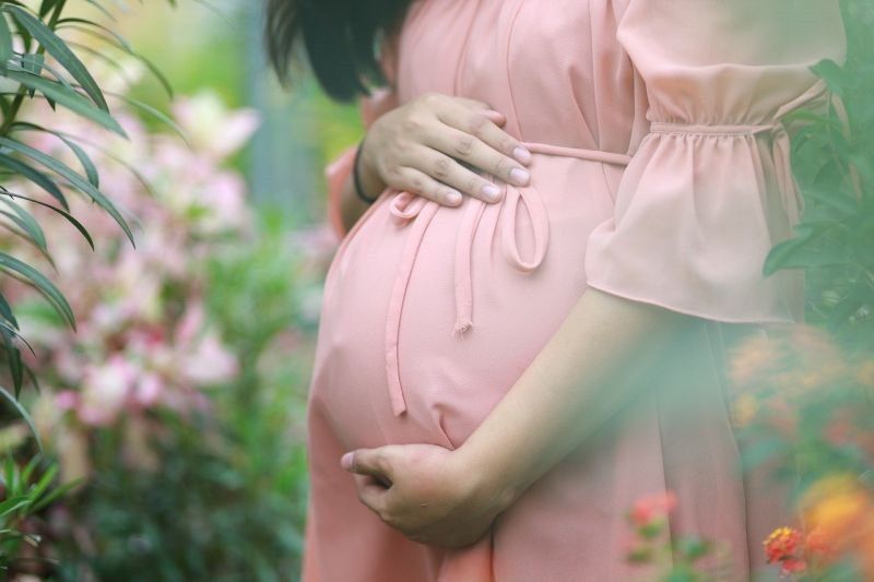 Bahan Kimia pada Kosmetik Bisa Tingkatkan Risiko Hipertensi pada Bumil