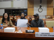 Keluarga Almarhumah Dini Sera Afrianti Mengadu ke Komisi III DPR