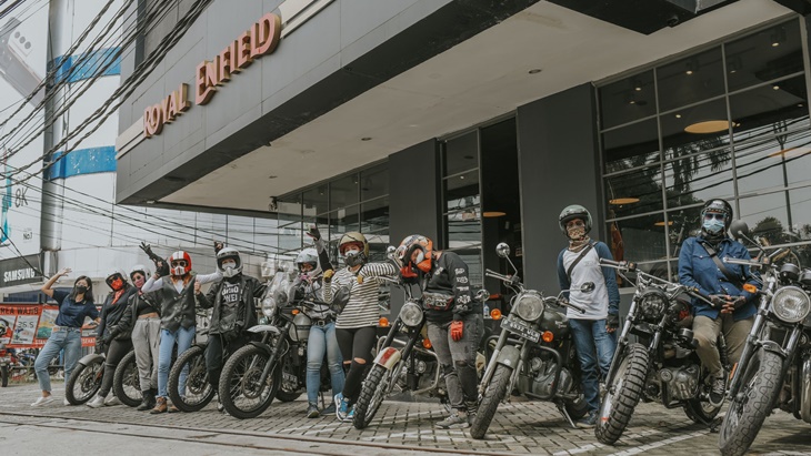 Royal Enfield Ajak Lady Bikers Jelajahi Ibu Kota Naik Moge