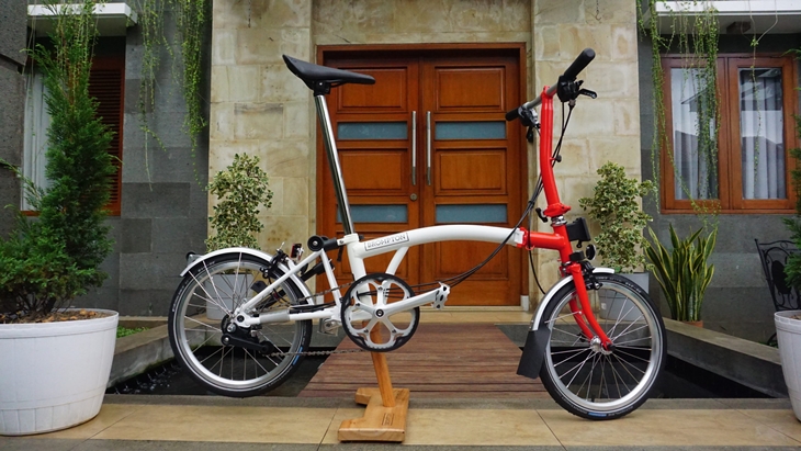 Lelang Brompton 'Merah Putih' untuk Bantu Bangun Masjid RI di London
