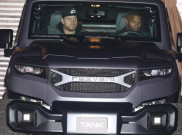 Jamie Foxx Punya ‘Tank’ Seharga Rp2,4 miliar