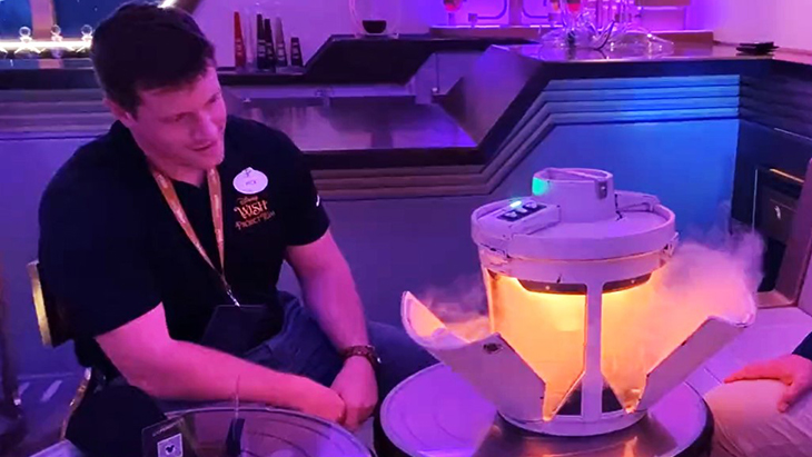 Kaiburr Crystal, Minuman Rp 75 Juta yang Dijual di Disney Wish