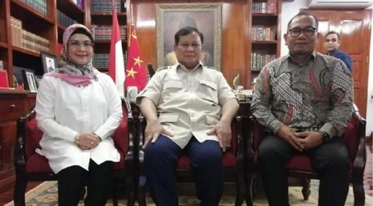Pertemuan Prabowo Subianto dengan putri Ma'ruf Amin dan Biem Benyamin. (Foto: MP/Kanugrahan)