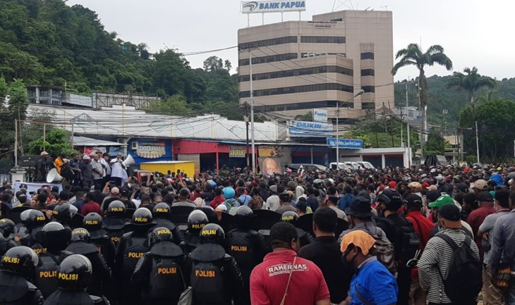 Polda Papua Bersiaga saat Proses Hukum KPK terhadap Lukas Enembe