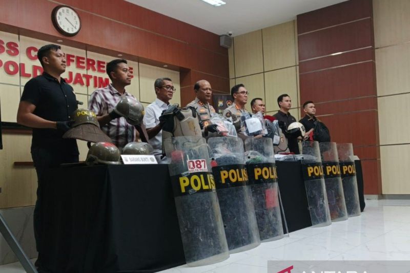 Polda Jatim Amankan 997 Orang dalam Demonstrasi Anarkis, Catat Kerugian hingga Rp 256 Miliar