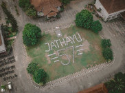 Kelulusan SMA Enggak Seru Tanpa Buku Kenangan