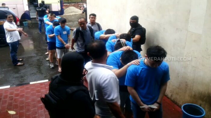 Tiba di Polda Metro, Pelaku 'Cyber Fraud' dari Surabaya Banyak yang Kepleset