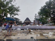 Replika Masjid Raya Sheikh Zayed di Depan Balai Kota Solo Roboh