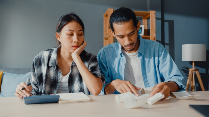 Menilik Potensi Finansial untuk Zodiak Aquarius dan Capricorn di 2025, Bisa Cuan Sepanjang Tahun