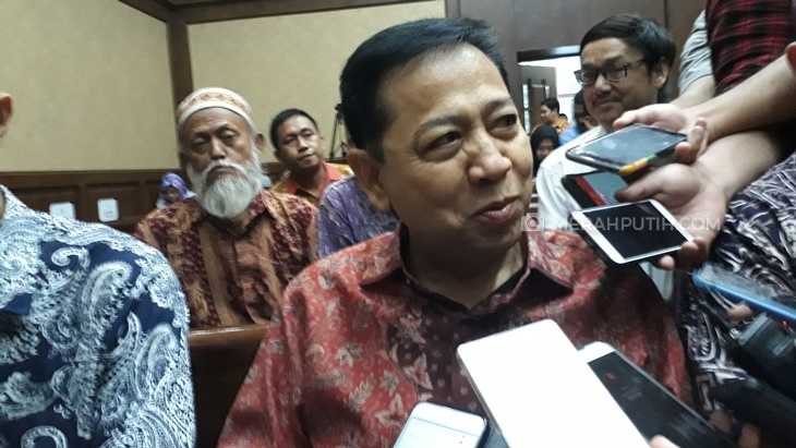 Cerita Setnov di Rutan: Dari Berbagi Makanan Hingga 'Ngepel'
