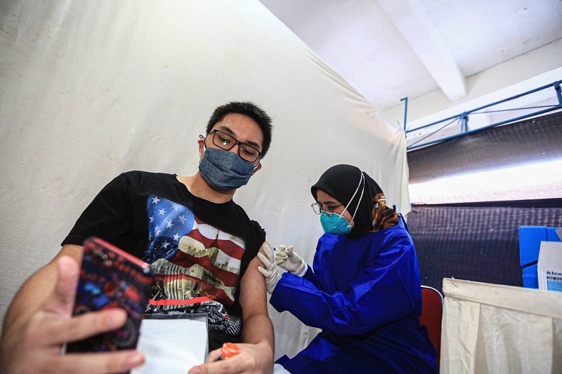 Vaksinasi COVID-19. (Foto: Humas Kota Bandung)