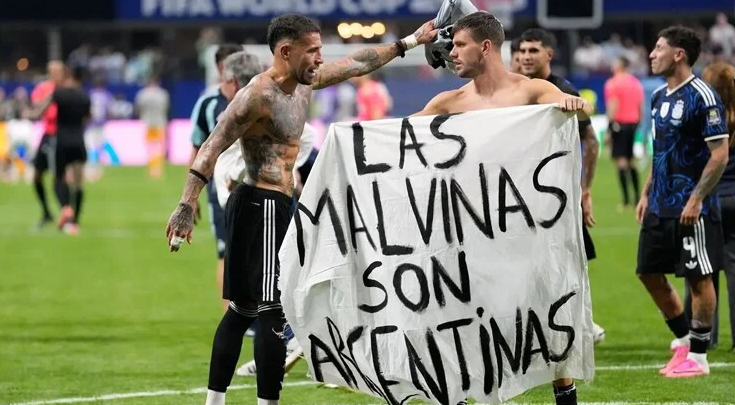 Timnas Argentina Terancam Sanksi FIFA Akibat Bentangkan Spanduk Politik Kontroversial Usai Kalahkan Inggris