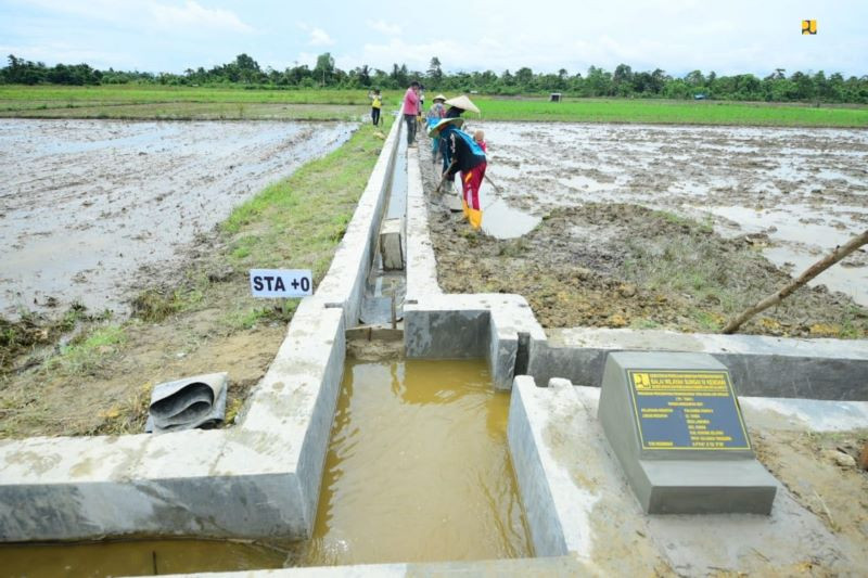 Padat Karya Tunai. (Foto: Kementerian PUPR)
