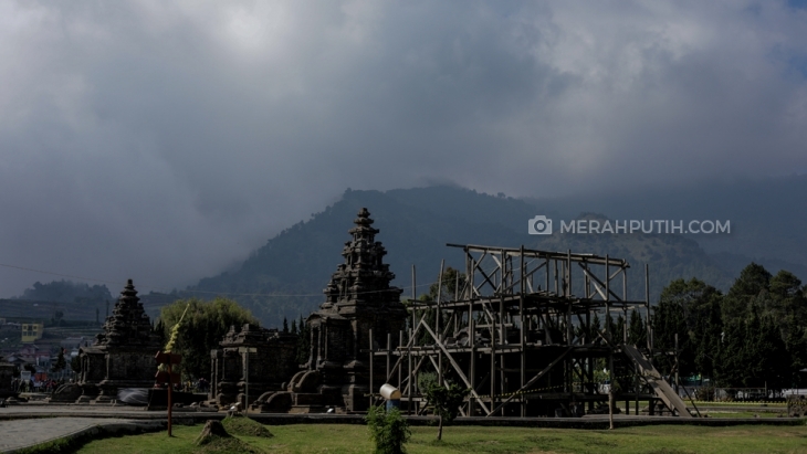 Suhu yang dingin menjadi tantangan wisatawan (MP/Muchammad Yani)