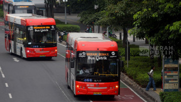 Gubernur DKI Jakarta Pramono Anung Targetkan Tahun 2029 Bus Listrik Capai 2.000 Unit