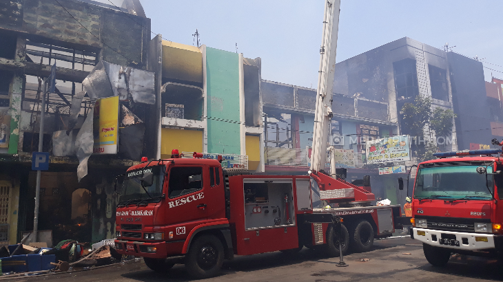 Daftar Toko yang Terbakar dalam Kebakaran Hebat di Cirebon