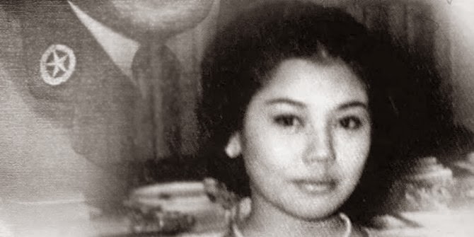 Mas Kawin Kain Batik Sukarno Kepada Heldy