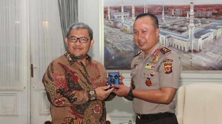Gubernur Jabar Beri 26 Mobil untuk Polda