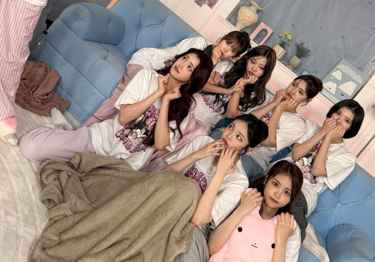 Hadirkan Single 'Flutter', Hearts2Hearts Ajak Pendengar Berani Mengungkapkan Cinta