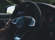 Kebiasaan Berkendara Tertentu Merusak EPS Mobil