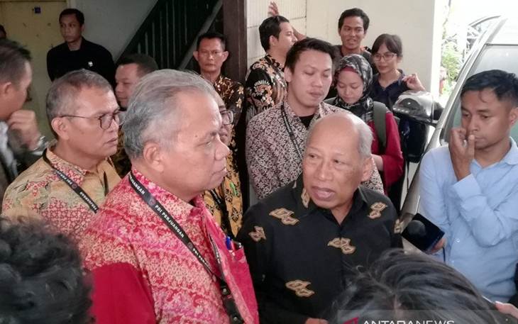 Tim Hukum PDIP mengadukan media ke Bareskrim