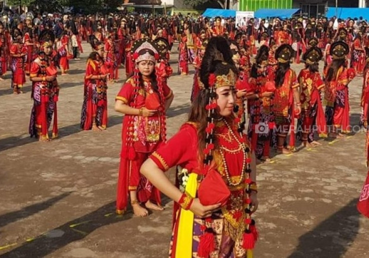 400 Penari Kelana Tumpah Ruah di Cirebon