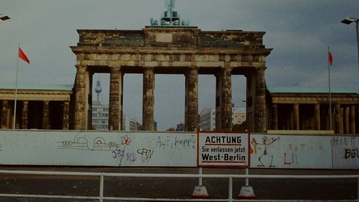 Tembok Berlin Runtuh, Era Baru Peradaban Dunia