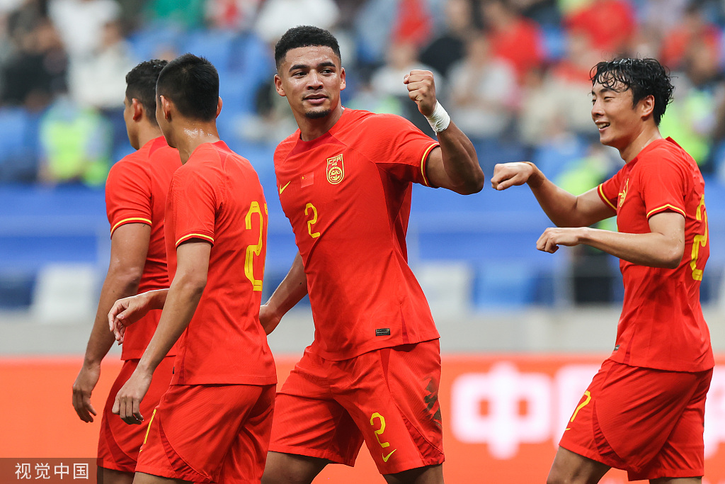 Kabar Buruk Diterima Timnas China pada Kamis Pagi, Bek Andalan Tyias Charles Browning atau Jiang Guangtai Cedera Jelang Hadapi Indonesia