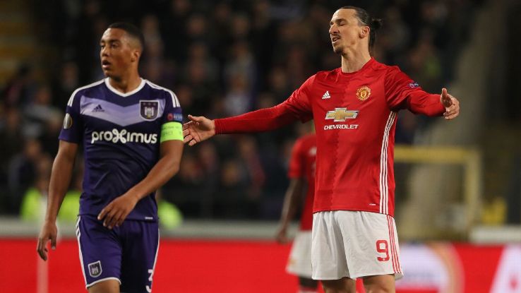 Manchester United di Simpang Jalan
