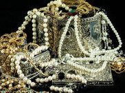 Perhatikan 3 Hal ini Kalau Kamu Sering Pakai Perhiasan!