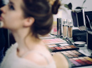 Beberapa Kesalahan 'Makeup' yang Bikin Kamu Lebih Tua
