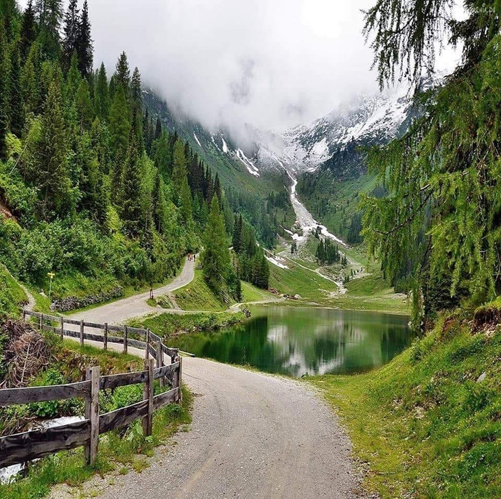  Uzungol menawarkan tempat hiking di Pegunungan Soganli. (Foto: instagram.com/nilay6965)