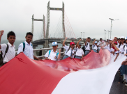 Festival Jembatan Merah Putih Pecahkan Rekor MURI 