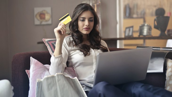 Kebiasaan Masyarakat Indonesia dalam Berbelanja Online